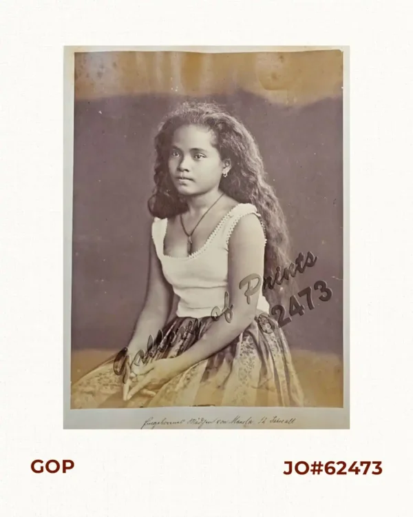 Eingeborenes Mädchen von Manila 12 Jahre alt [Photograph of Girl from Manila 12 years old]
