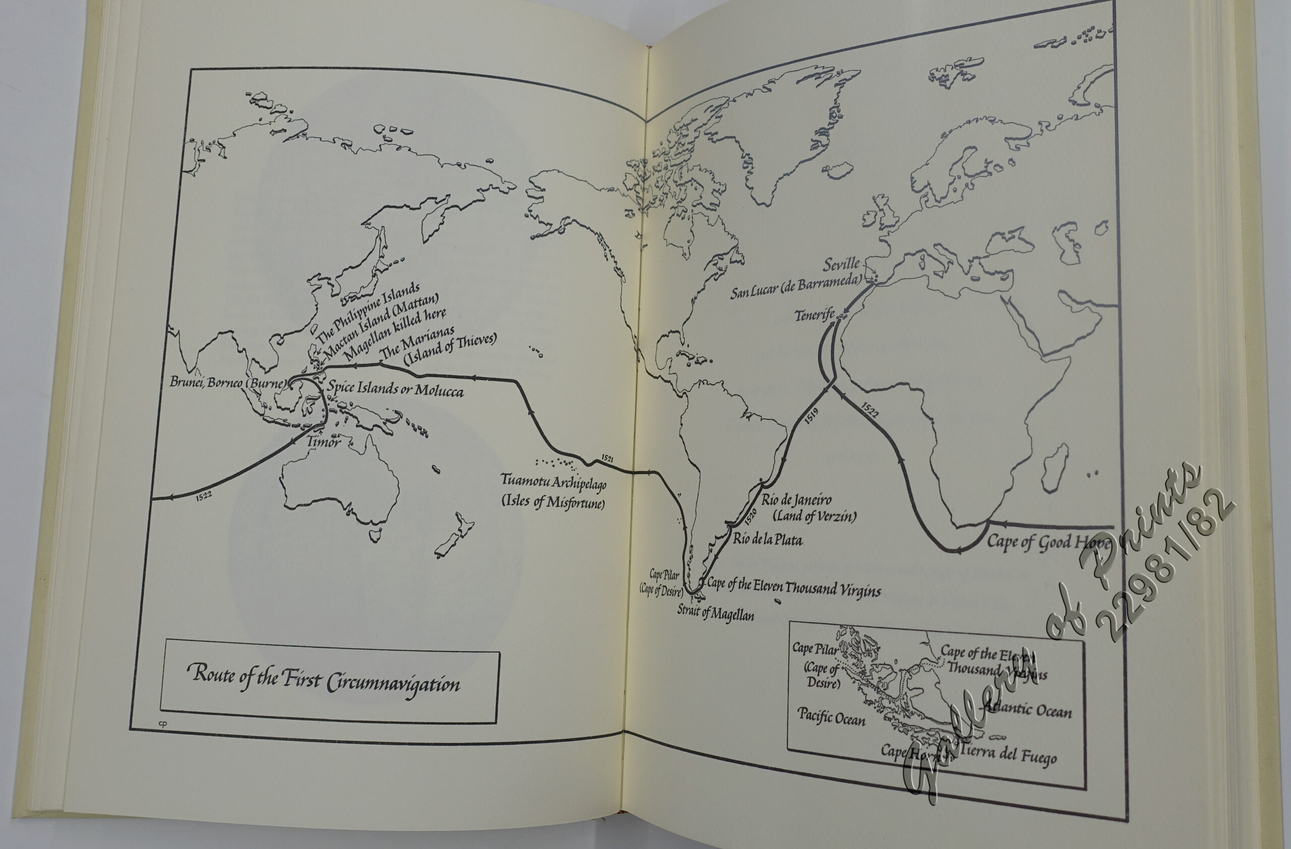 Magellan's Voyage: A Narrative Account of the First Circumnavigation. Vol. 1: Translated and edited by R. A. Skelton from the Manuscript. Vol. 2: A Facsimile of the Manuscript. - Image 7